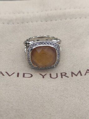 ✨✨✨David Yurman square diamond champagne ring. Size: 6-7-8-9